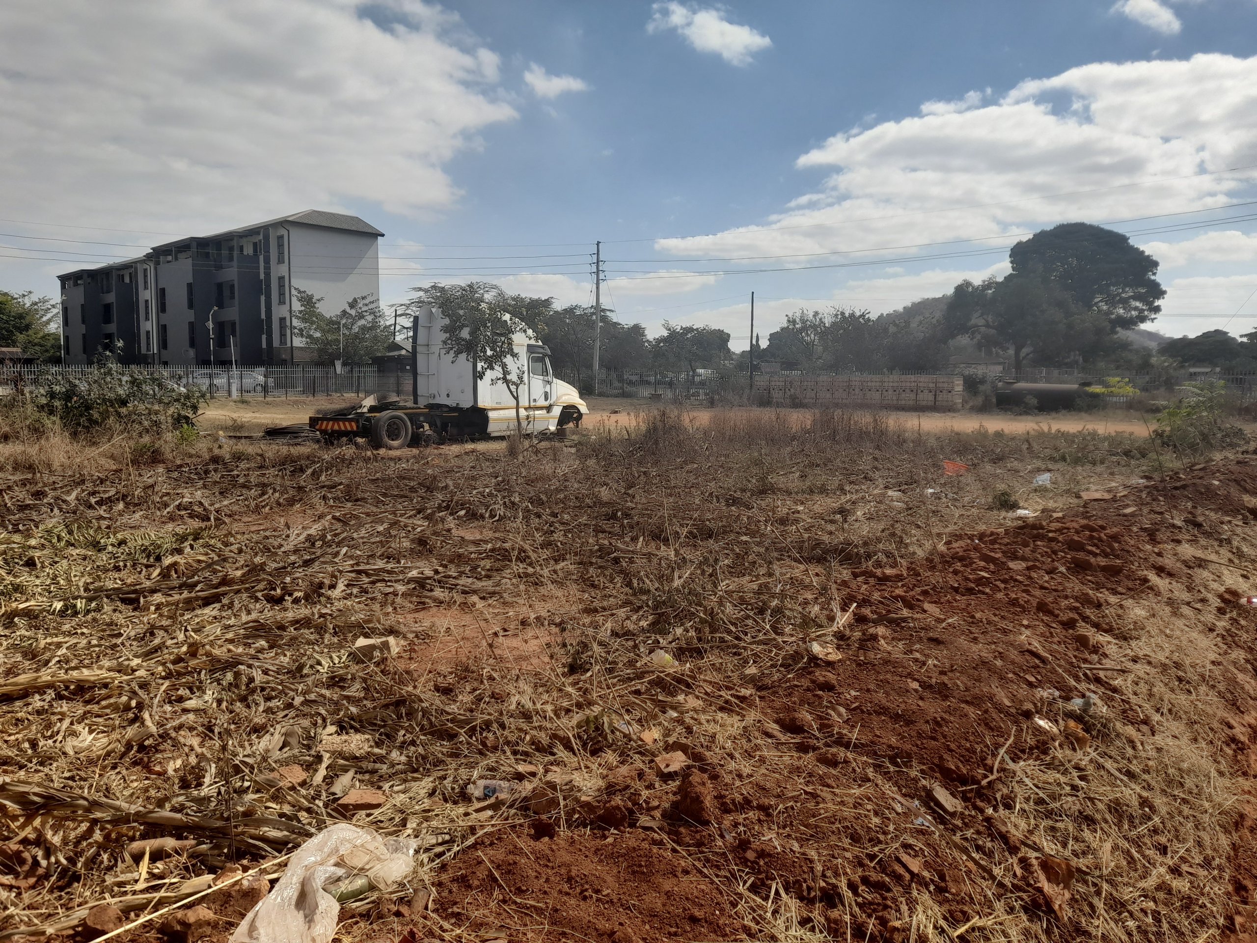 Instituional Stand for Sale in Aspindale Park