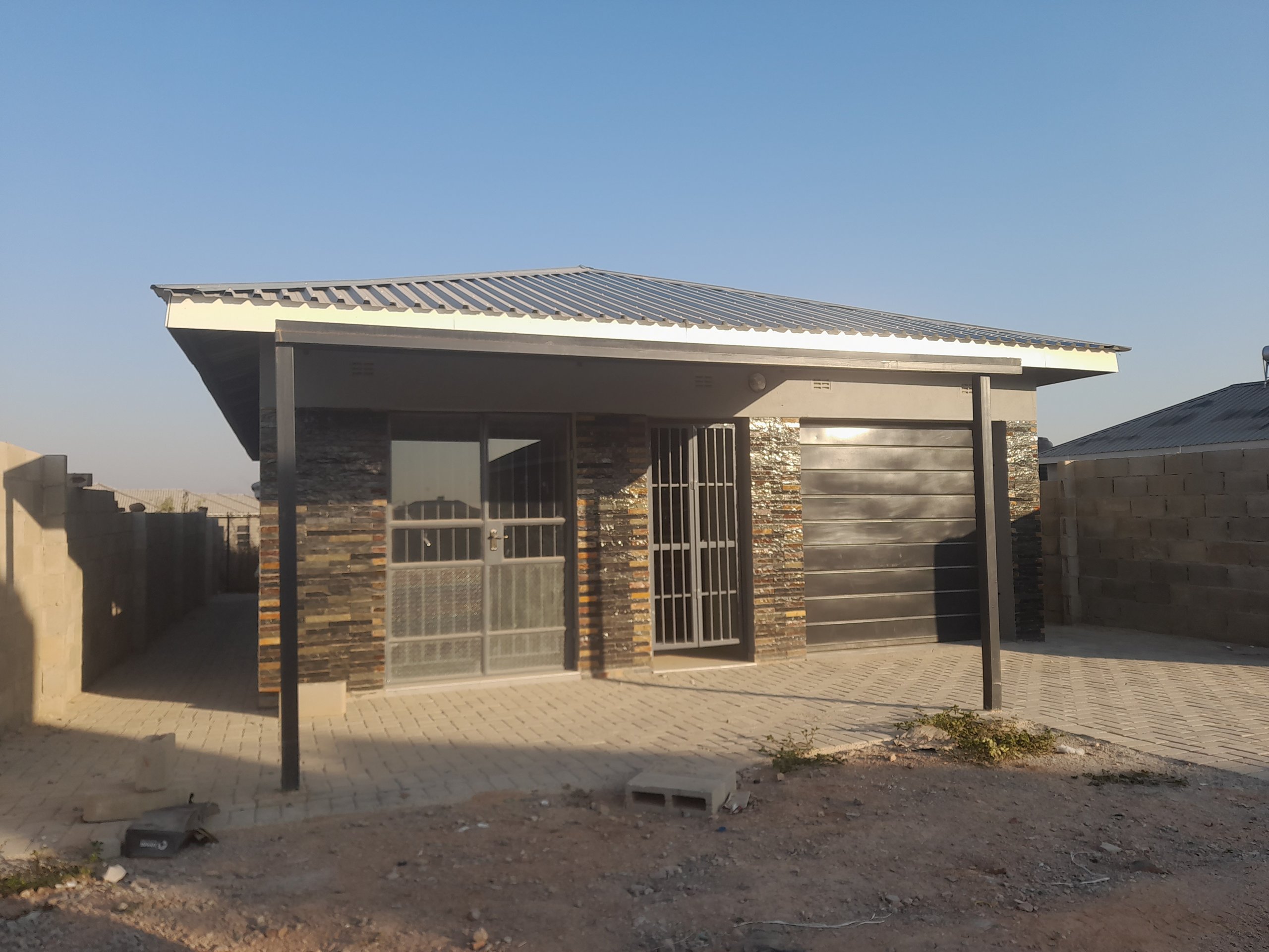 RUWA-ADLAIDE PARK photo 2