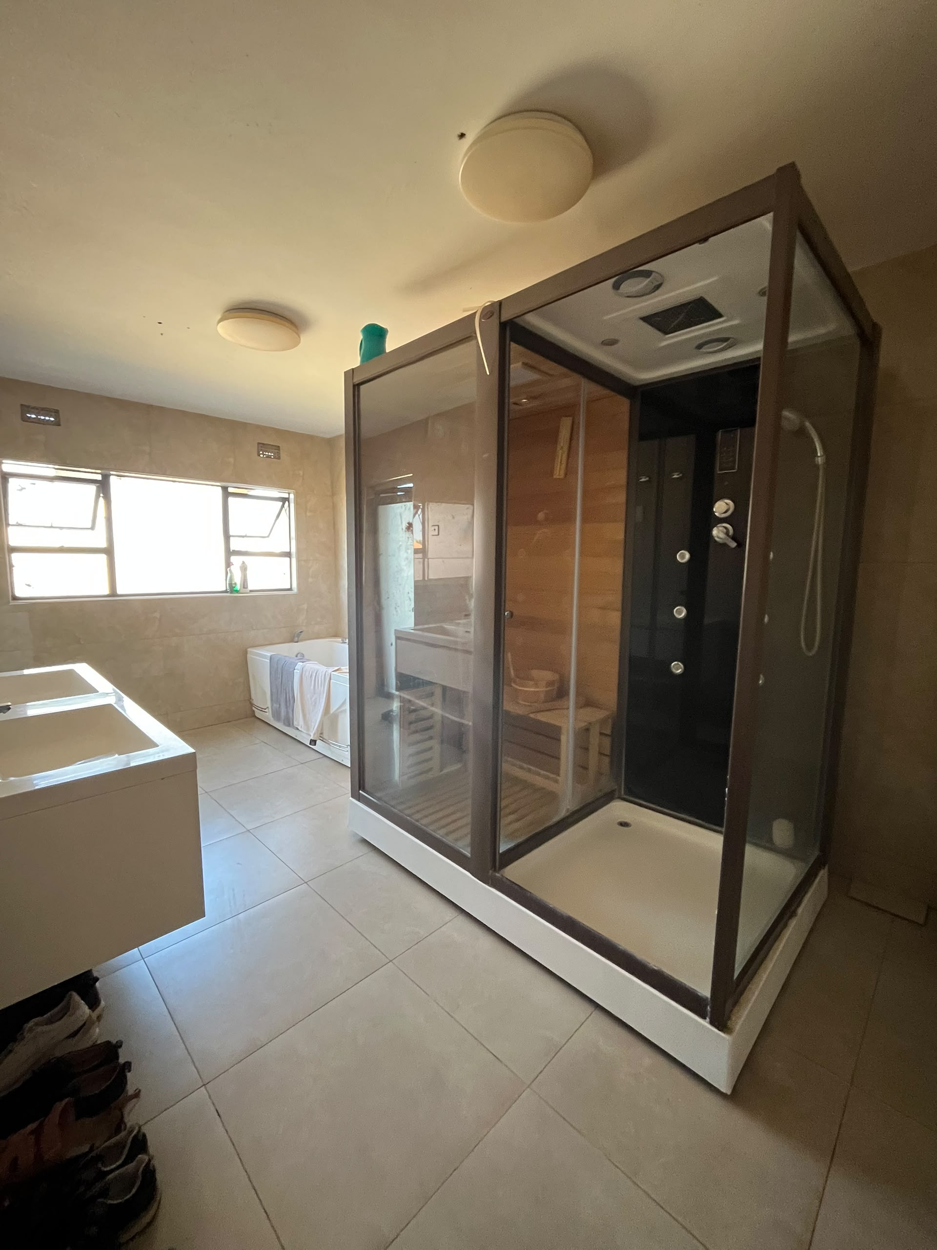 MANSION FOR SALE IN MT PLEASANT HEIGHTS PHASE 1